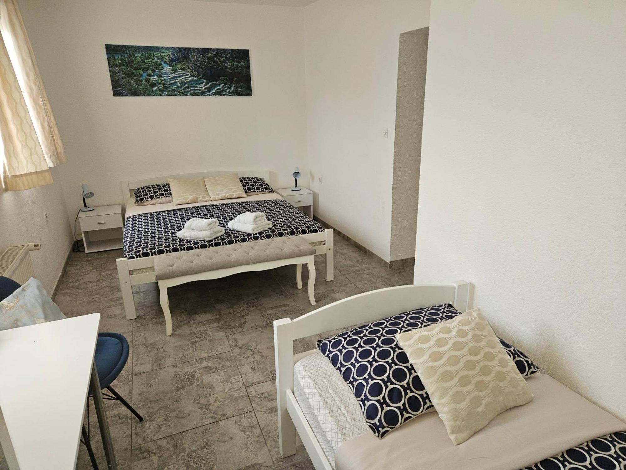 Rooms Sapina Кореница Стая снимка